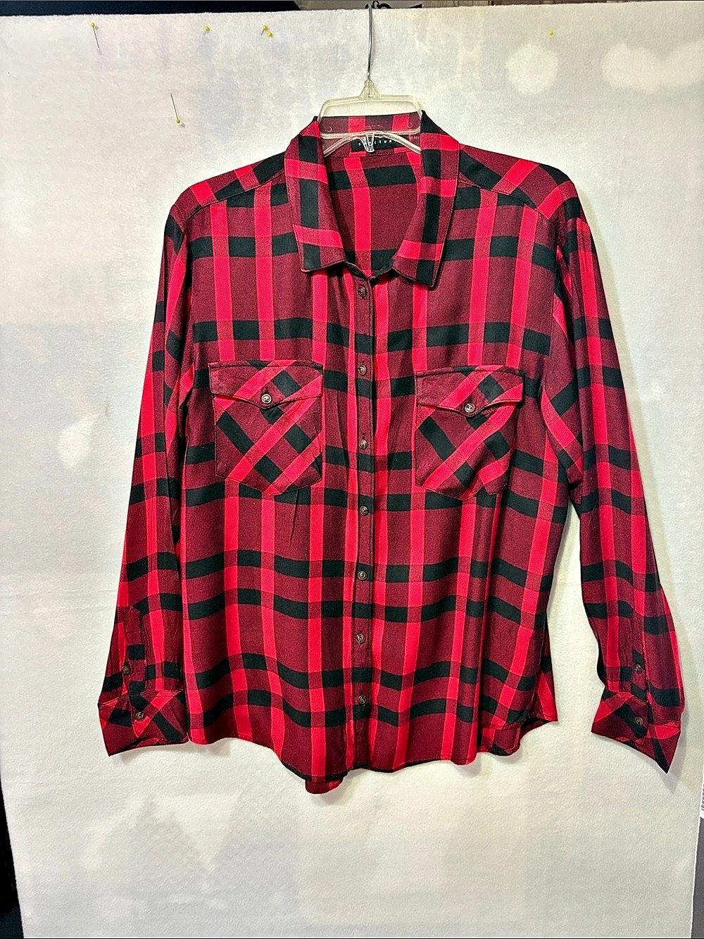 sanctuary Boyfriend Shirt Plaid Button Down in Red & Black Rayon